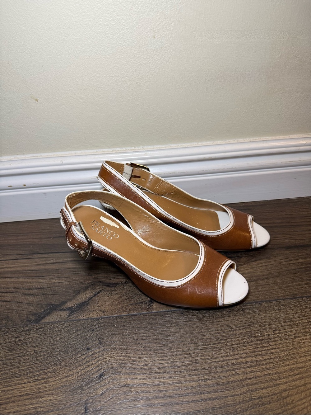 Franco Sarto Brown White Leather Sling Back Peep Toe Sandal Heels Size 7M